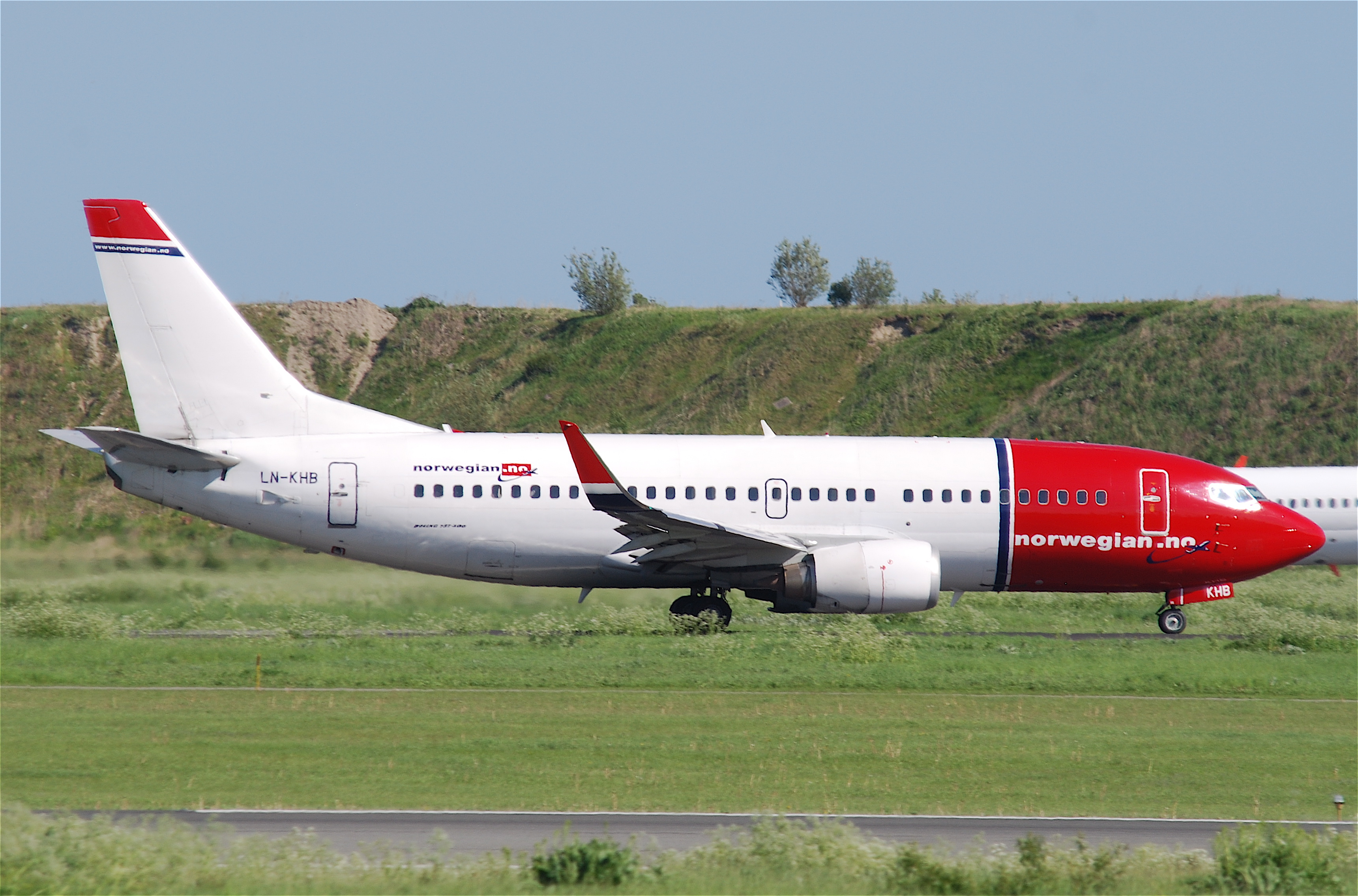 Norwegian Boeing 737-300; LN-KHB@CPH;03.06.2010 574ga (4687875081)