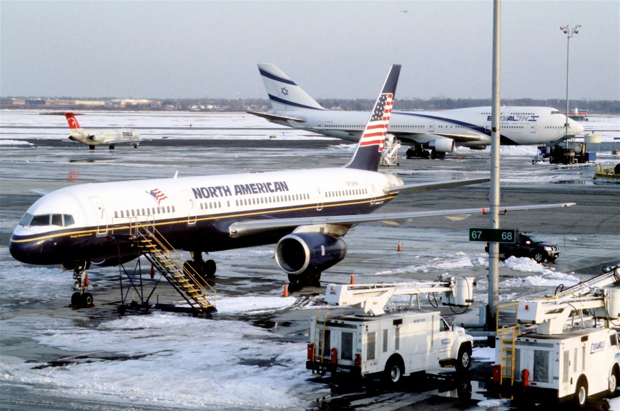 398ap - North American Airlines Boeing 757-28A, N756NA@JFK,14.02.2006 - Flickr - Aero Icarus