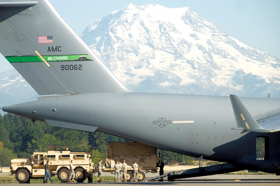 62d AW C-17 loading Army personnel from Fort Lewis
