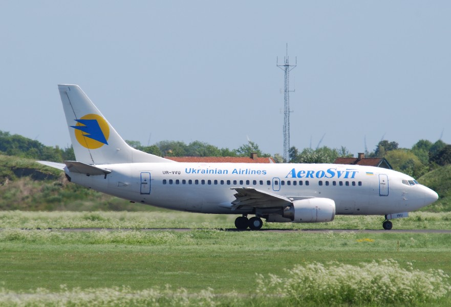 AeroSvit Ukrainian Airlines Boeing 737-500; UR-VVU@CPH;03.06.2010 574bm (4688607590) (2)