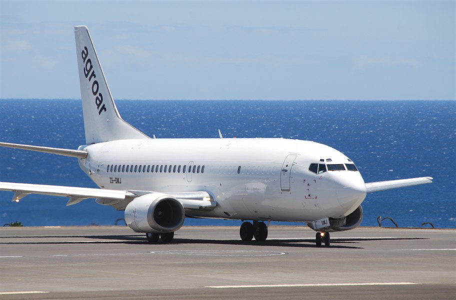 Agroar Boeing 737-3Y0F; ZS-SMJ@FNC;12.07.2011 607bn (5939506989)