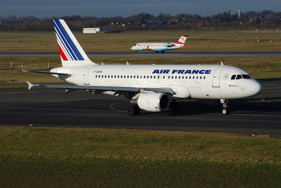 Air France Airbus A319, F-GRHK@DUS,13.01.2008-492ew - Flickr - Aero Icarus