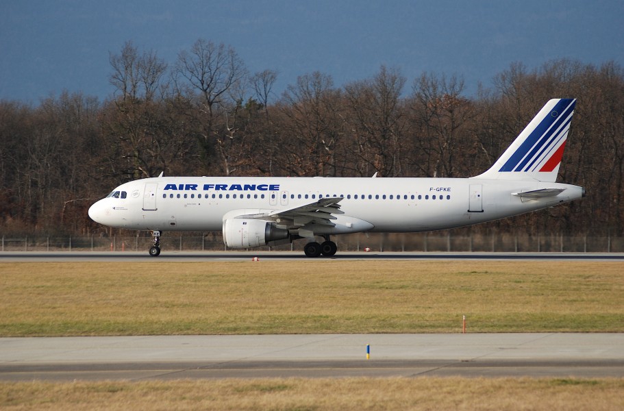 Air France Airbus A320-100; F-GFKE@GVA;30.12.2006 445sg (4280250485)