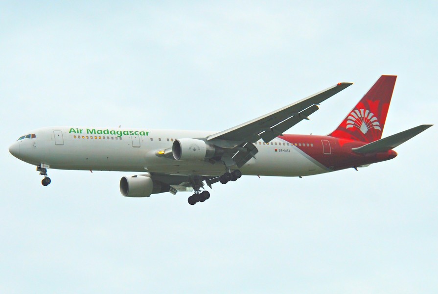 Air Madagascar Boeing 767-300; 5R-MFJ@BKK;30.07.2011 613ad (6042315574)