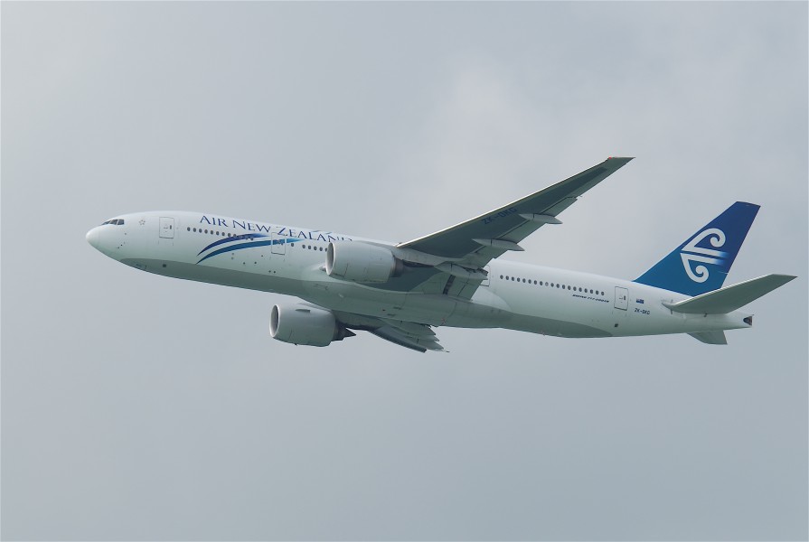 Air New Zealand Boeing 777-200ER; ZK-OKG@HKG;31.07.2011 614cs (6053086648)
