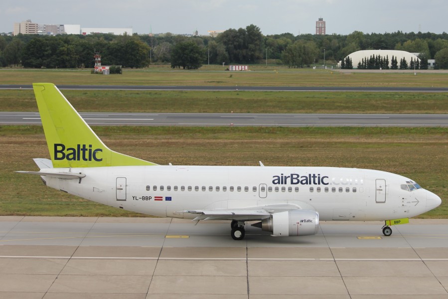 AirBaltic 735 YL-BBP
