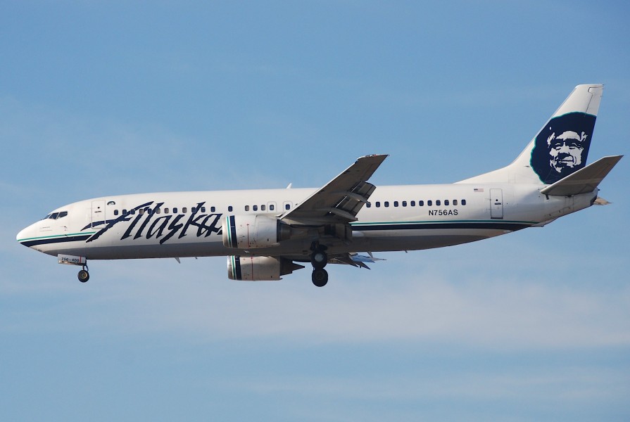Alaska Airlines Boeing 737-400; N756AS@LAX;10.10.2011 622sq (6482908295)