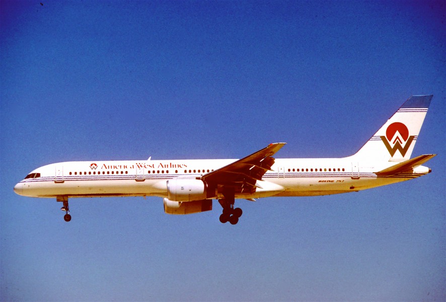 America West Airlines Boeing 757-225; N907AW@LAS, September 1989 (6162350752)