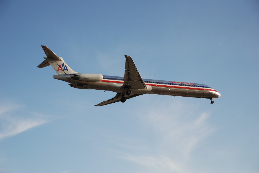 American Airlines MD-80; N431AA@LAX;21.04.2007 466ru (4288783615)