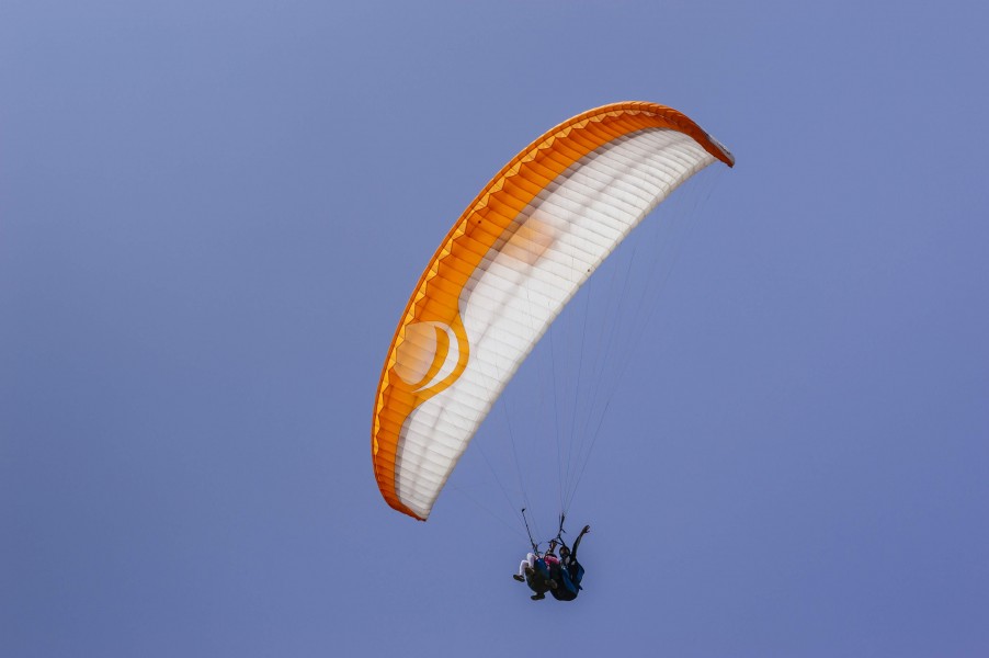 An para glider making a descent near Khel Gaon Resithang, Sikkim