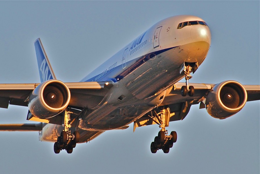 ANA Boeing 777-200ER; JA716A@LAX;11.10.2011 623ra (6733153723)