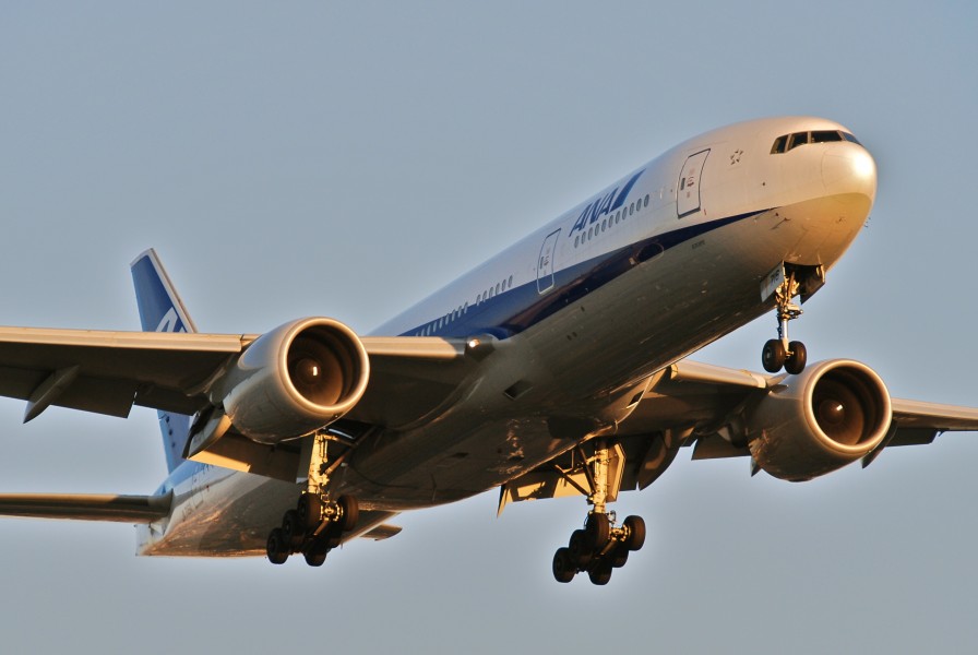 ANA Boeing 777-200ER; JA716A@LAX;11.10.2011 623rb (6905542860)