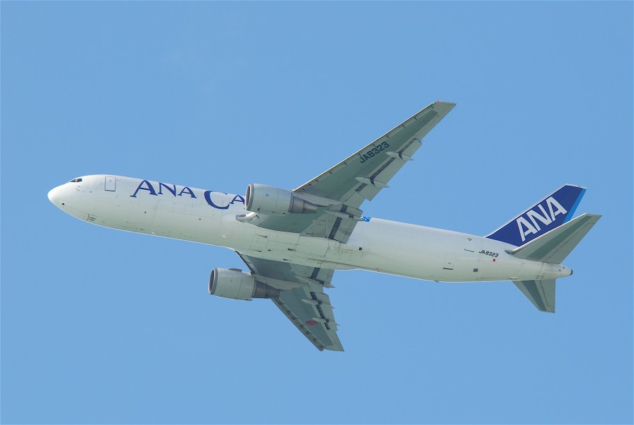 ANA Cargo Boeing 767-300F; JA8323@HKG;31.07.2011 614bo (6053069822)