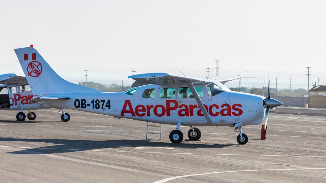 Cessna 205, Aeródromo de Nazca, Perú, 2015-07-29, DD 37
