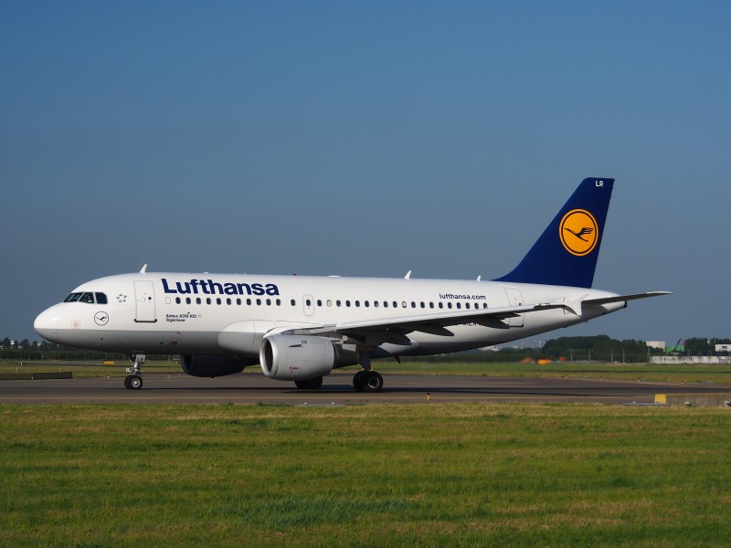 D-AILR Lufthansa Airbus A319-114 - cn 723 taxiing 15july2013 pic-001