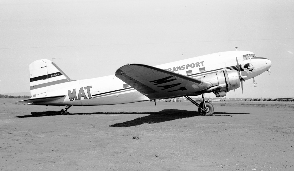 DC-3 Meteor Air Transport (6439823969)