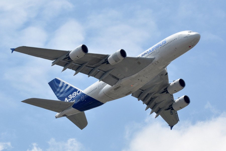 F-WWOW A380 LBG SIAE 2015 (18312557844)