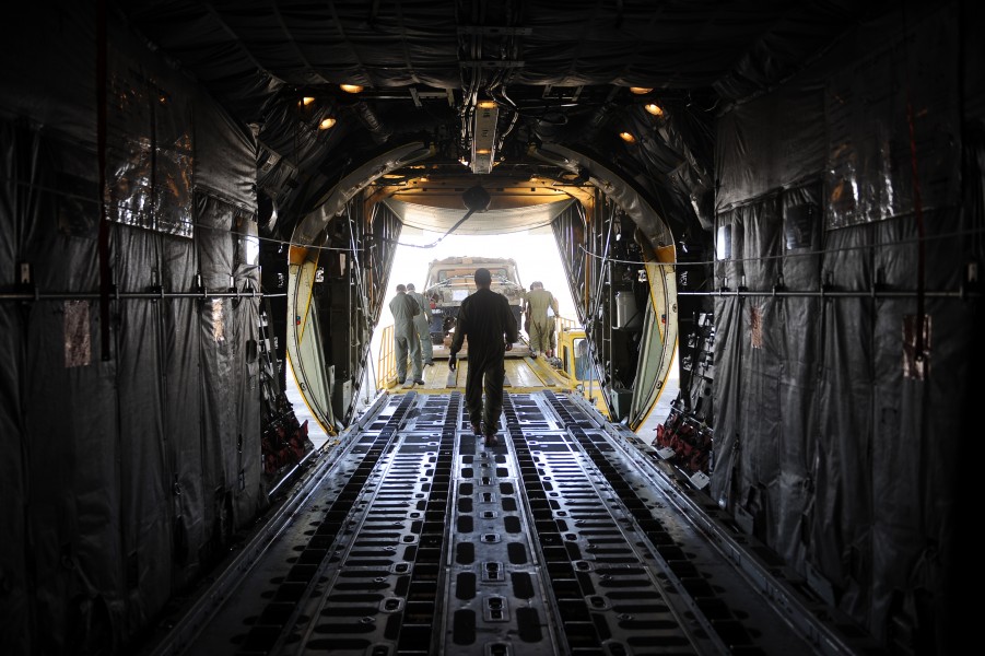 Flickr - Israel Defense Forces - Hercules C-130 Cargo Plane