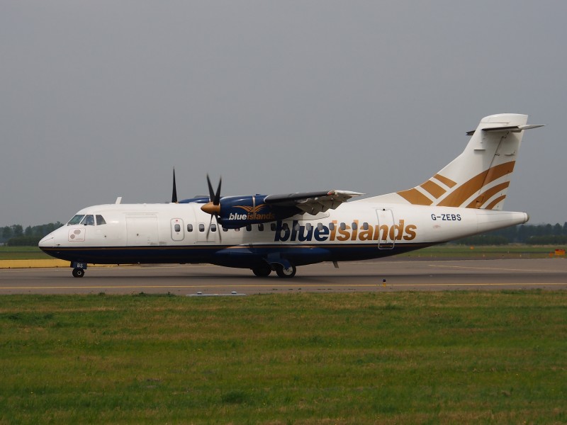 G-ZEBS Blue Islands ATR 42-320 - cn 066 pic4