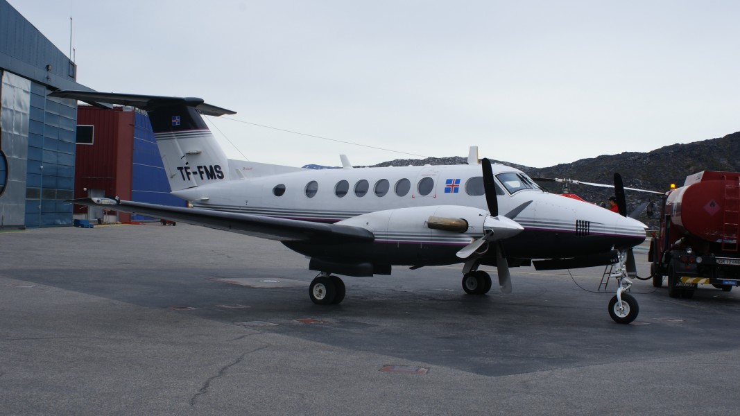 Ilulissat-airport-beech-superking-air-b200