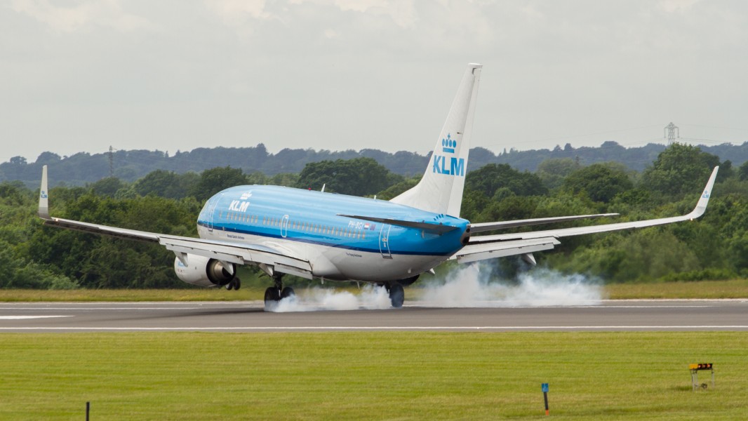 KLM B737 PH-BGI (9127004871)