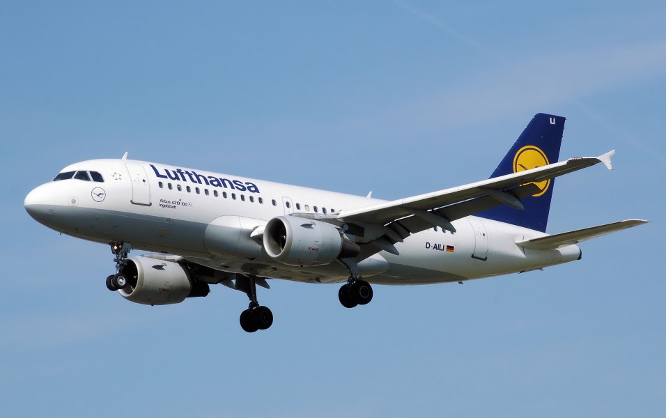 Lufthansa.a319-100.d-aili.arp