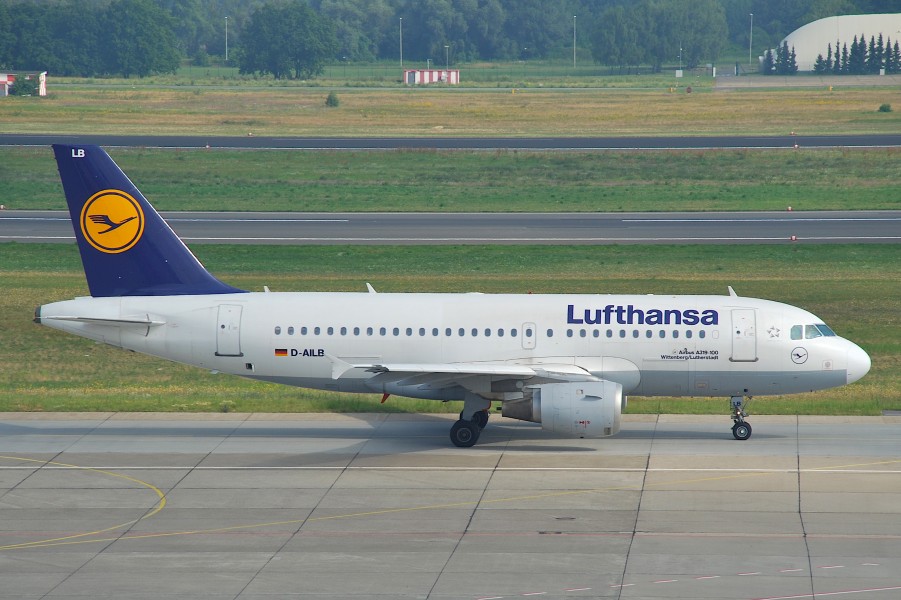 Lufthansa Airbus A319-114, D-AILB@TXL,21.07.2007-480ac - Flickr - Aero Icarus