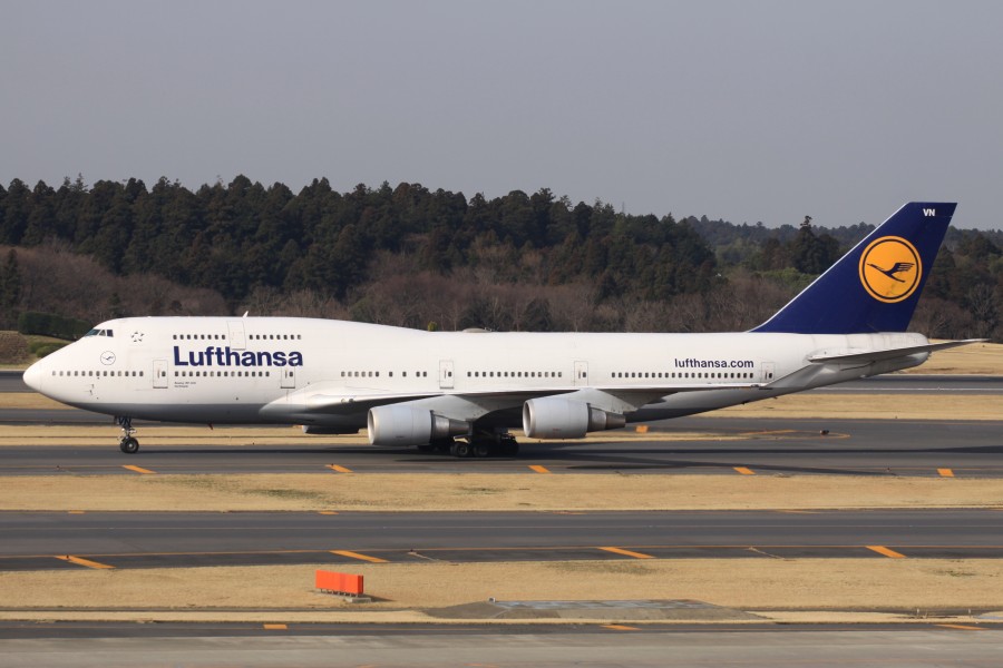 Lufthansa B747-400(D-ABVN) (4445663282)