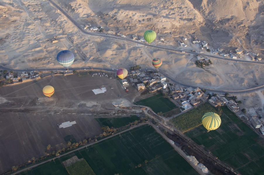 Luxor hot air balloon F