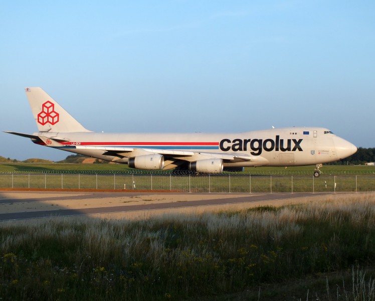 LX-OCV Cargolux-002