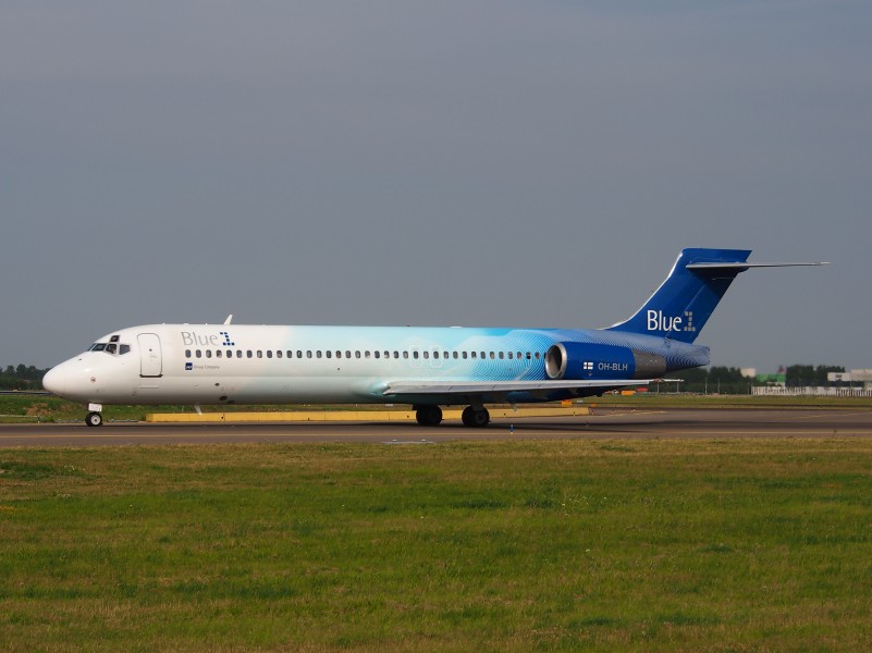 OH-BLH Blue1 Boeing 717-2CM - cn 55060, taxiing 22july2013 pic-001