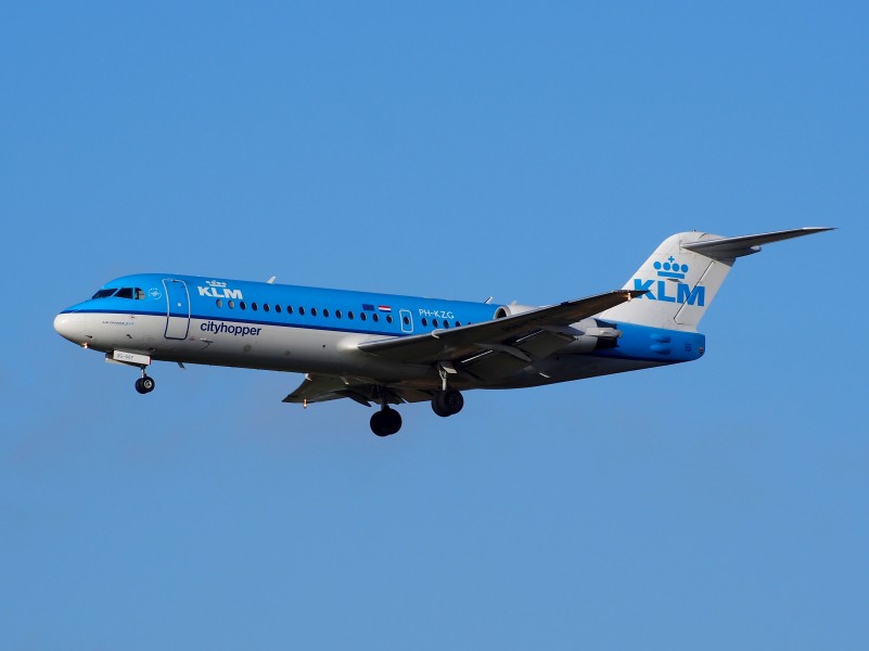 PH-KZG, landing at Schiphol on 2Feb2014 pic17