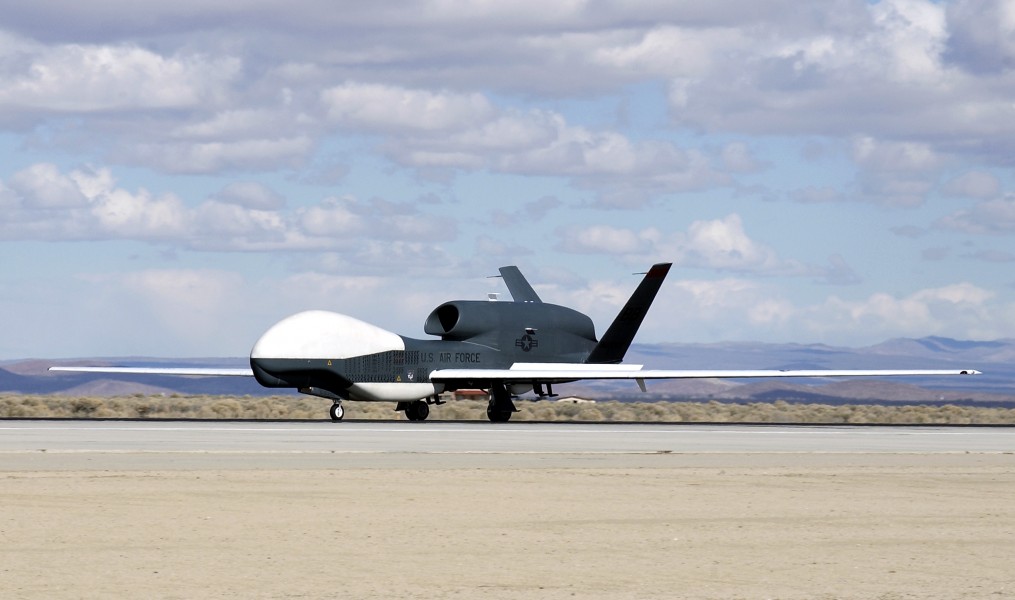 RQ-4 Global Hawk UAV-3 returns to US 2006-02-20