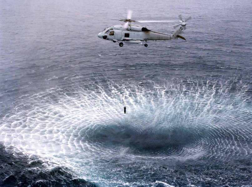 SH-60F Seahawk dipping sonar