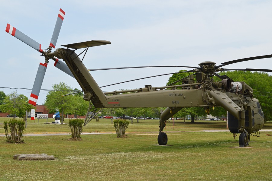 Sikorsky CH-54A Tarhe 18438 (10557751694)