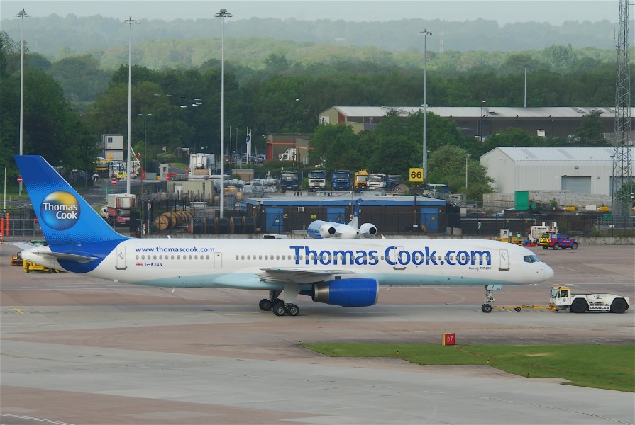 Thomas Cook Airlines Boeing 757-21K; G-WJAN@MAN;14.05.2011 597ba (5741038920)