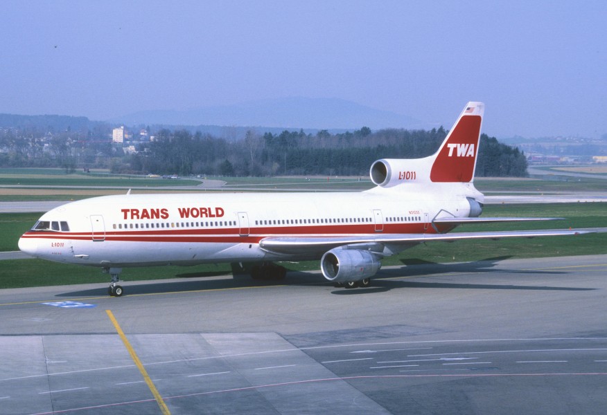 TWA Lockheed L-1011 TriStar 1; N31030@ZRH, May 1989 DVW (5288638316)