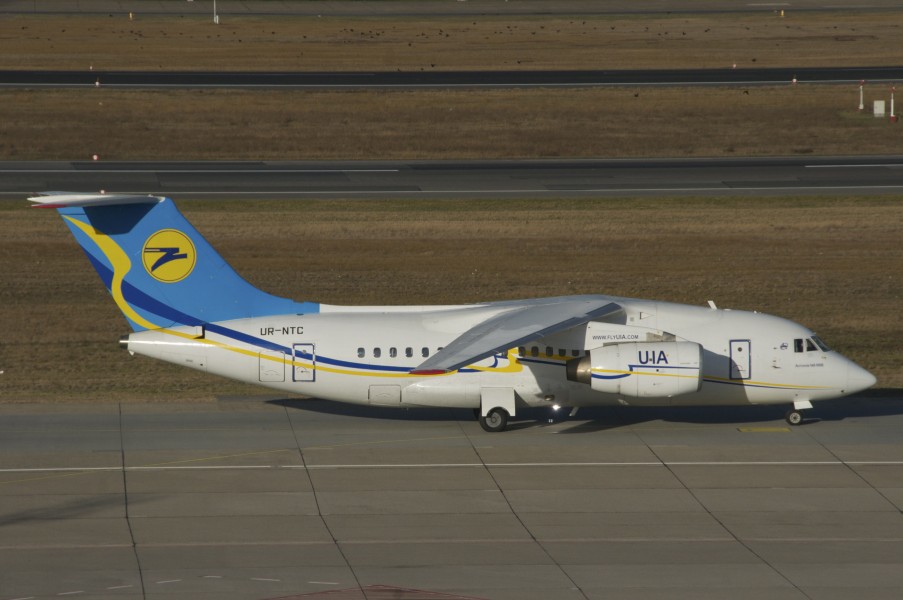 Ukraine International Airlines Antonov An-148-100B; UR-NTC@TXL;30.12.2012 684cr (8332140561)