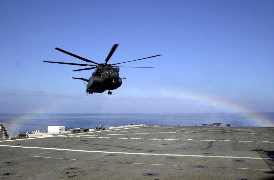 US Navy 020909-N-0111R-001 MH-53E Sea Dragon makes prepares to land aboard ship