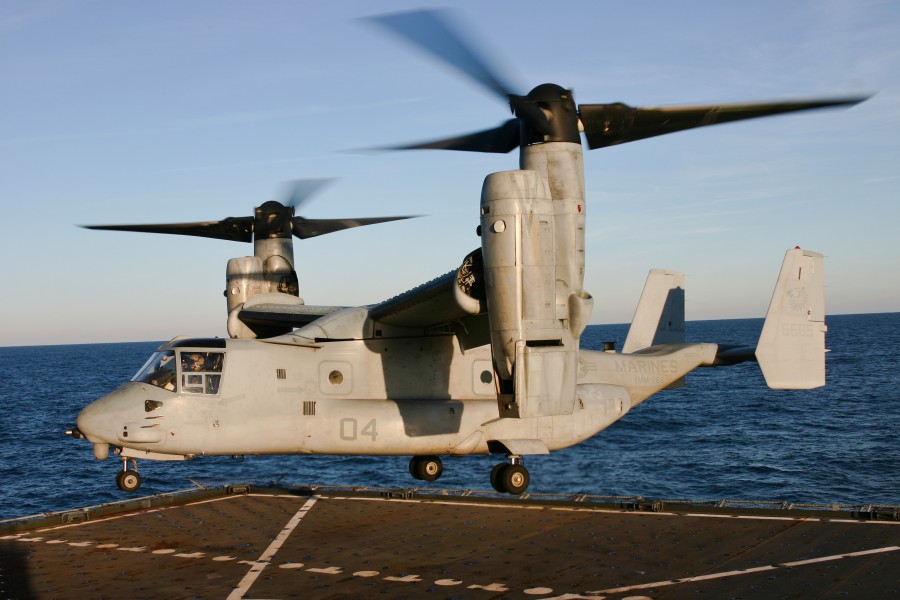 US Navy 120209-N-RE822-273 An Osprey makes a historic first landing ce