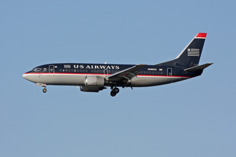 USAirways N588US 737