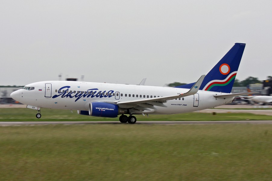 Yakutia Boeing 737-700 take-off