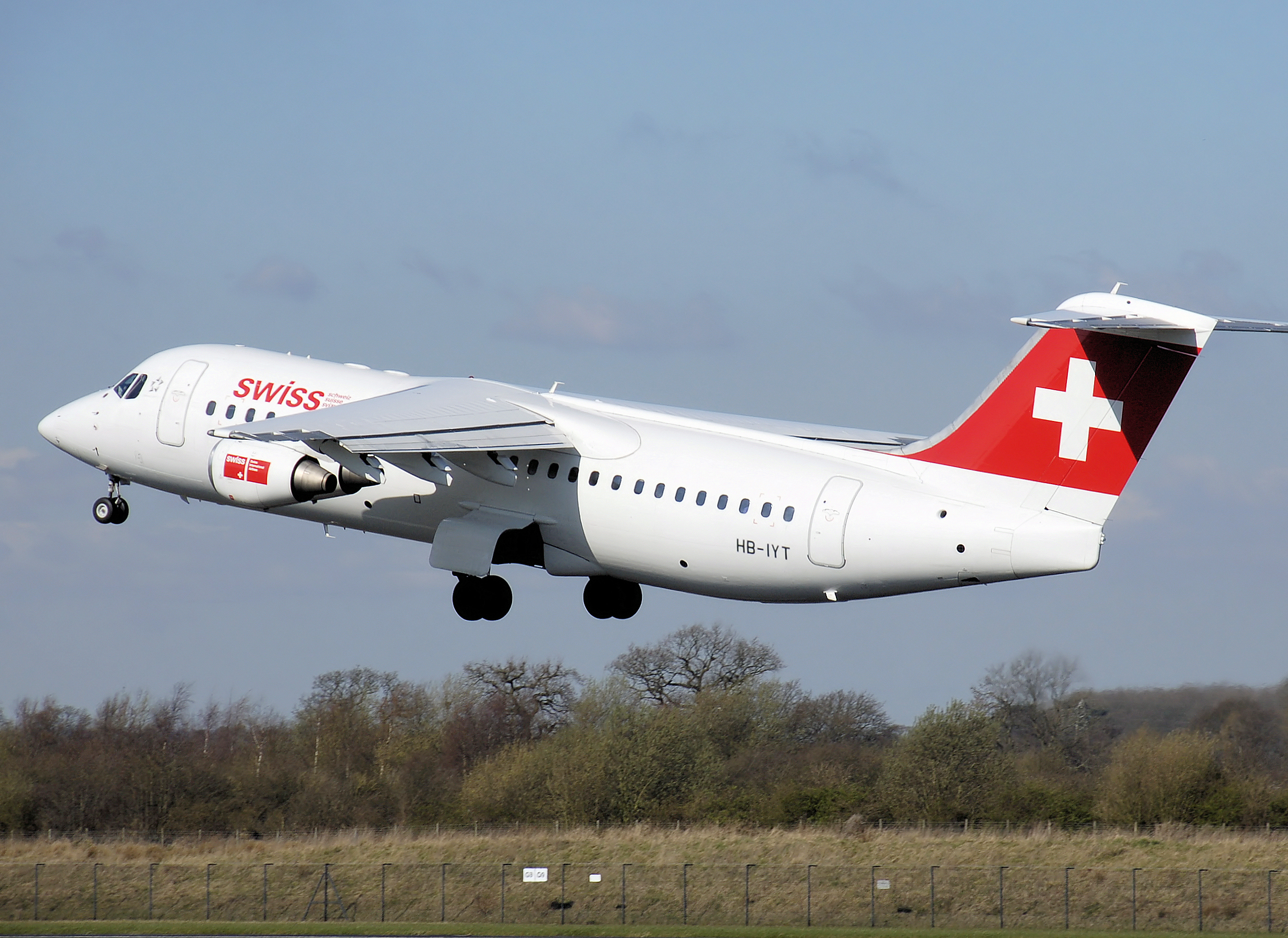 Swiss avrorj100 hb-iyt takeoff manchester airport