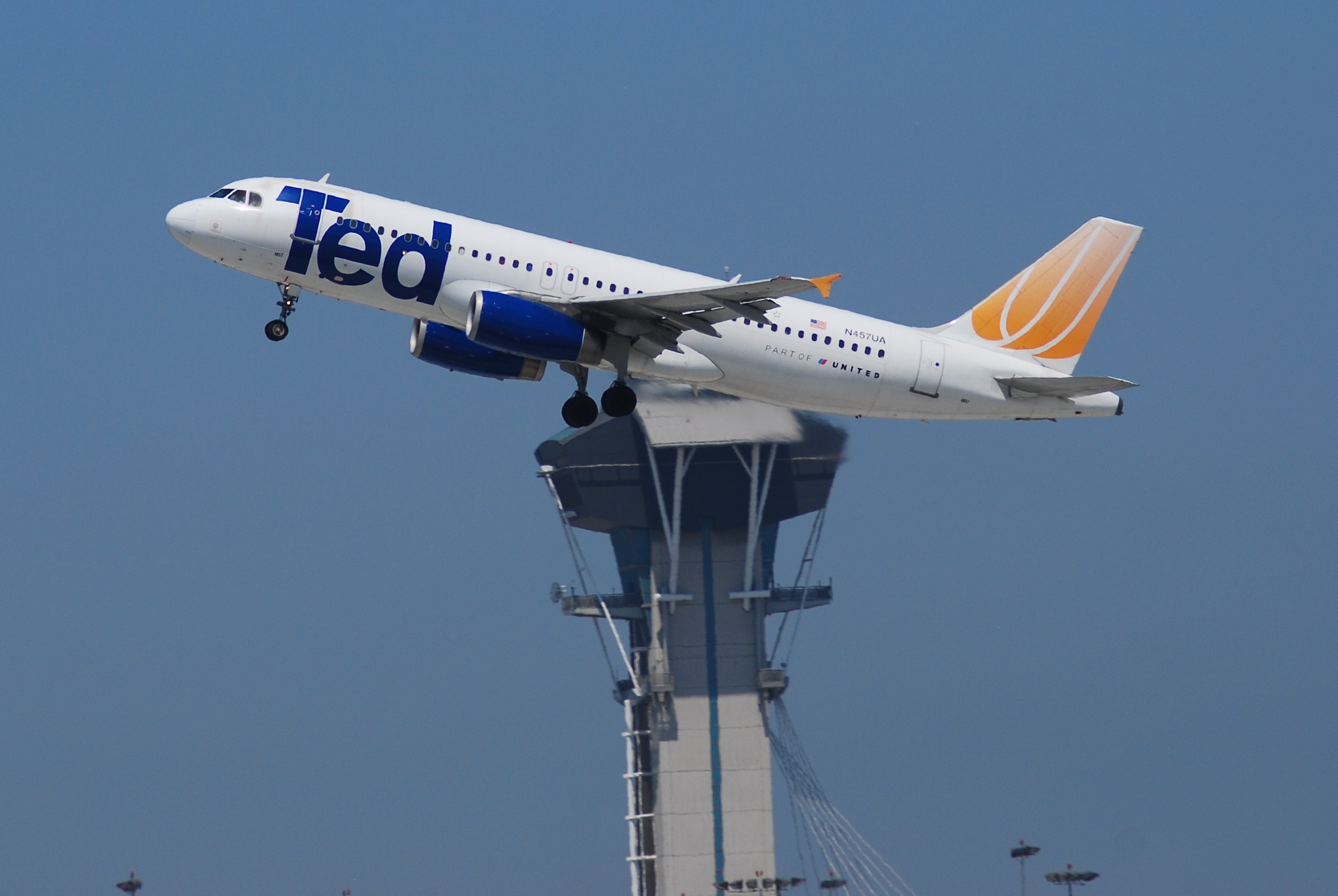 TED A320 (2816124768)