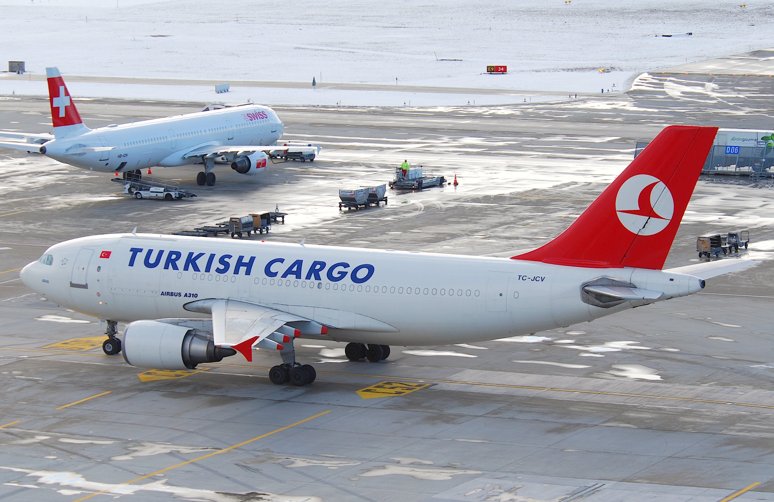 Turkish Airlines Cargo Airbus A310-304F; TC-JCV@ZRH;30.01.2010 564bo (4324864277)