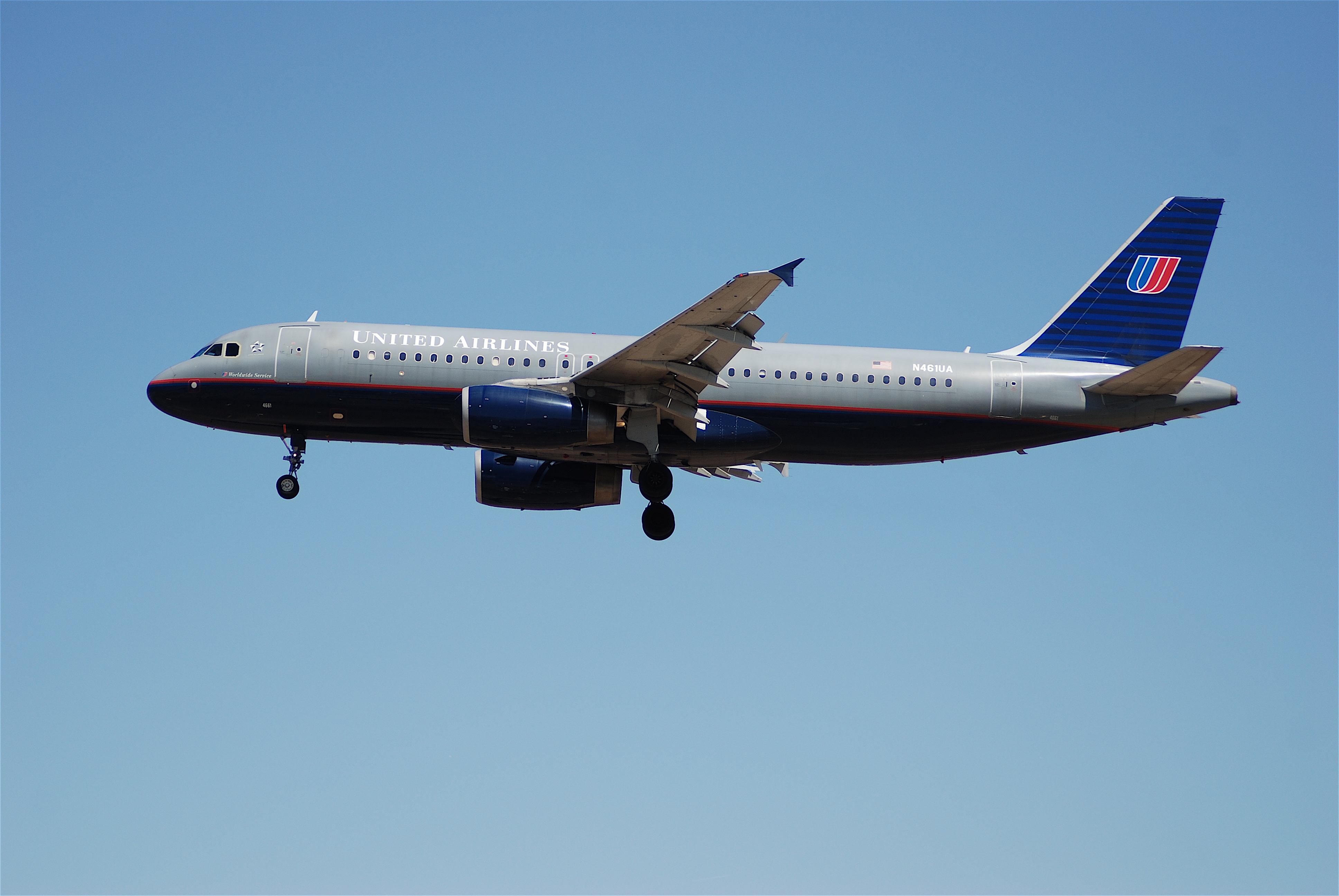 United Airlines Airbus A320; N461UA@LAX;18.04.2007 463ka (4271078340)