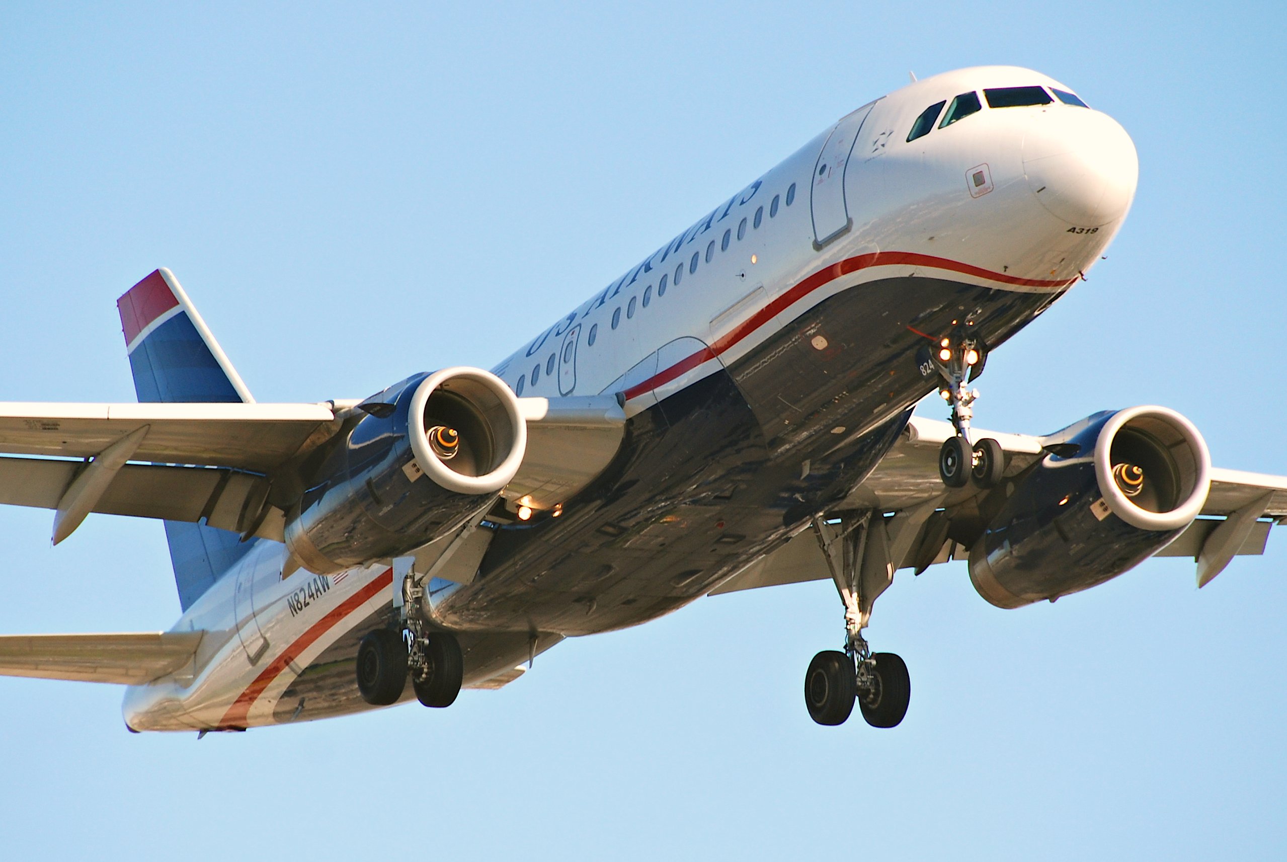 US Airways Airbus A319-132; N824AW@LAX;08.10.2011 620ea (6298800178)