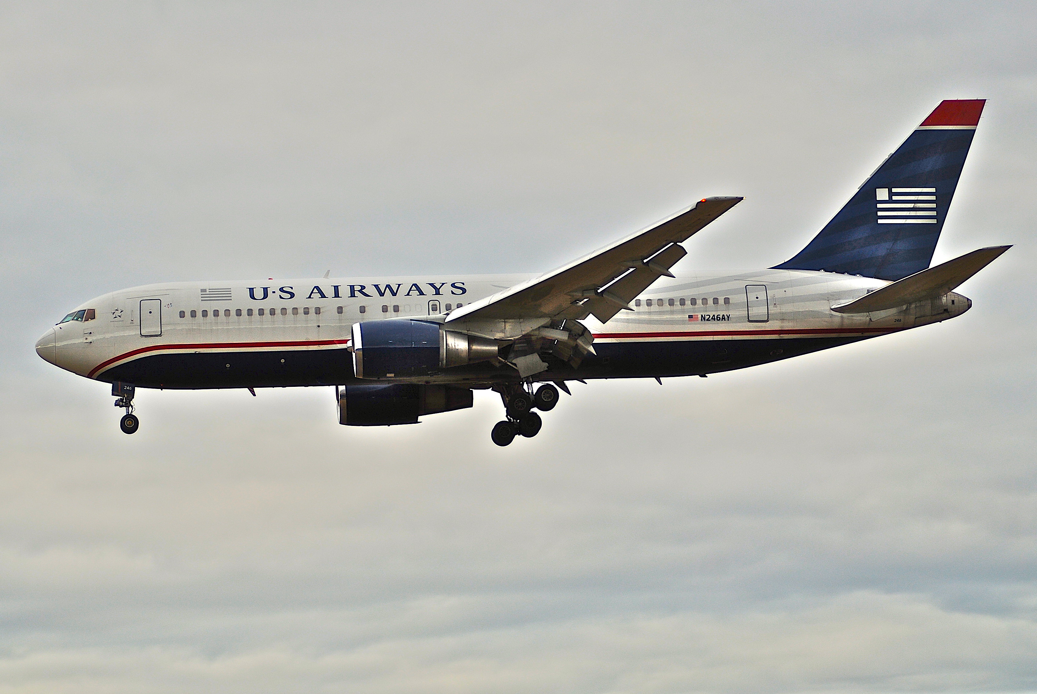 US Airways Boeing 767-200, N246AY@ZRH,19.01.2008-493bf - Flickr - Aero Icarus