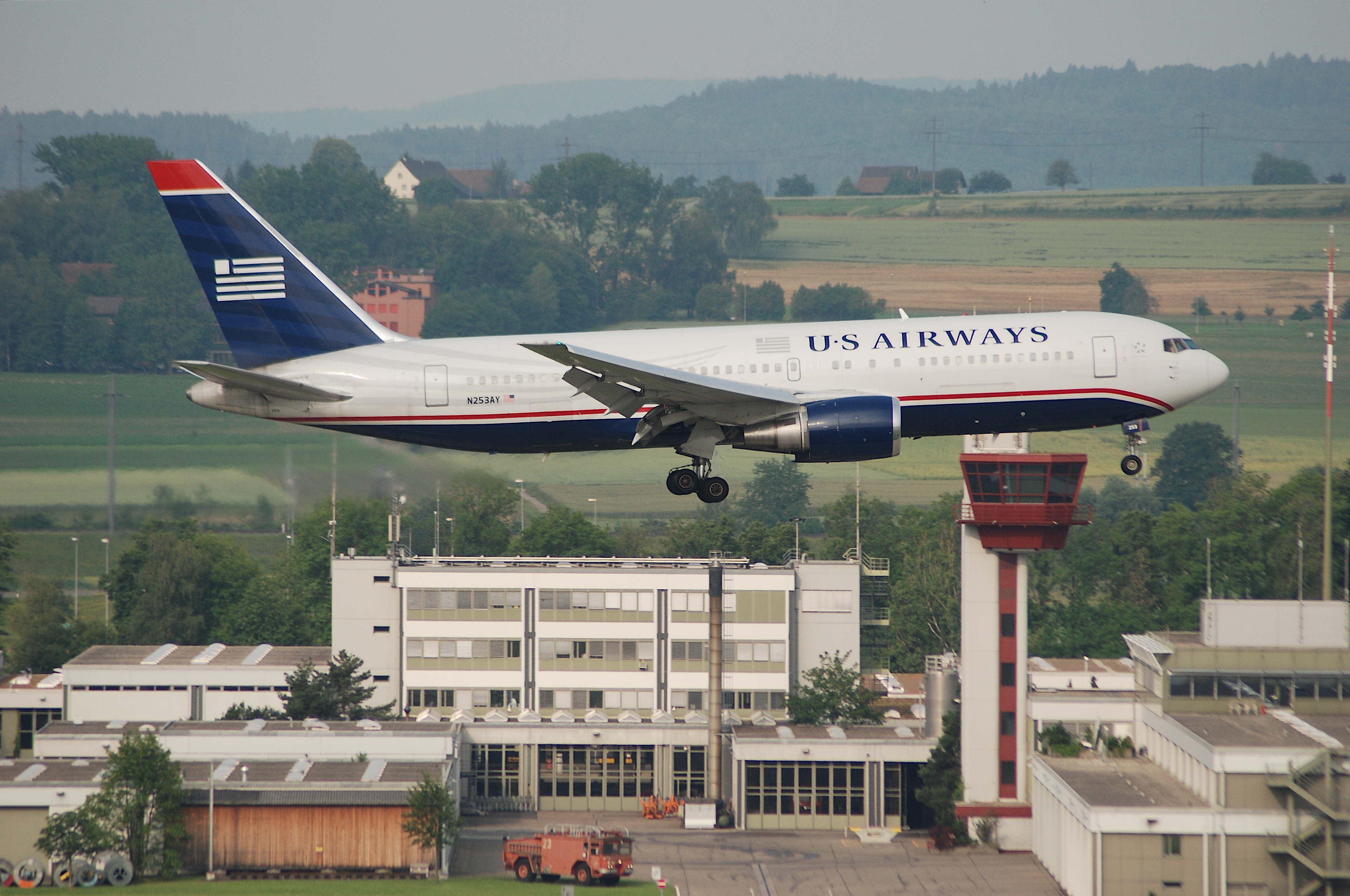 US Airways Boeing 767-200, N253AY@ZRH,09.06.2007-472cf - Flickr - Aero Icarus