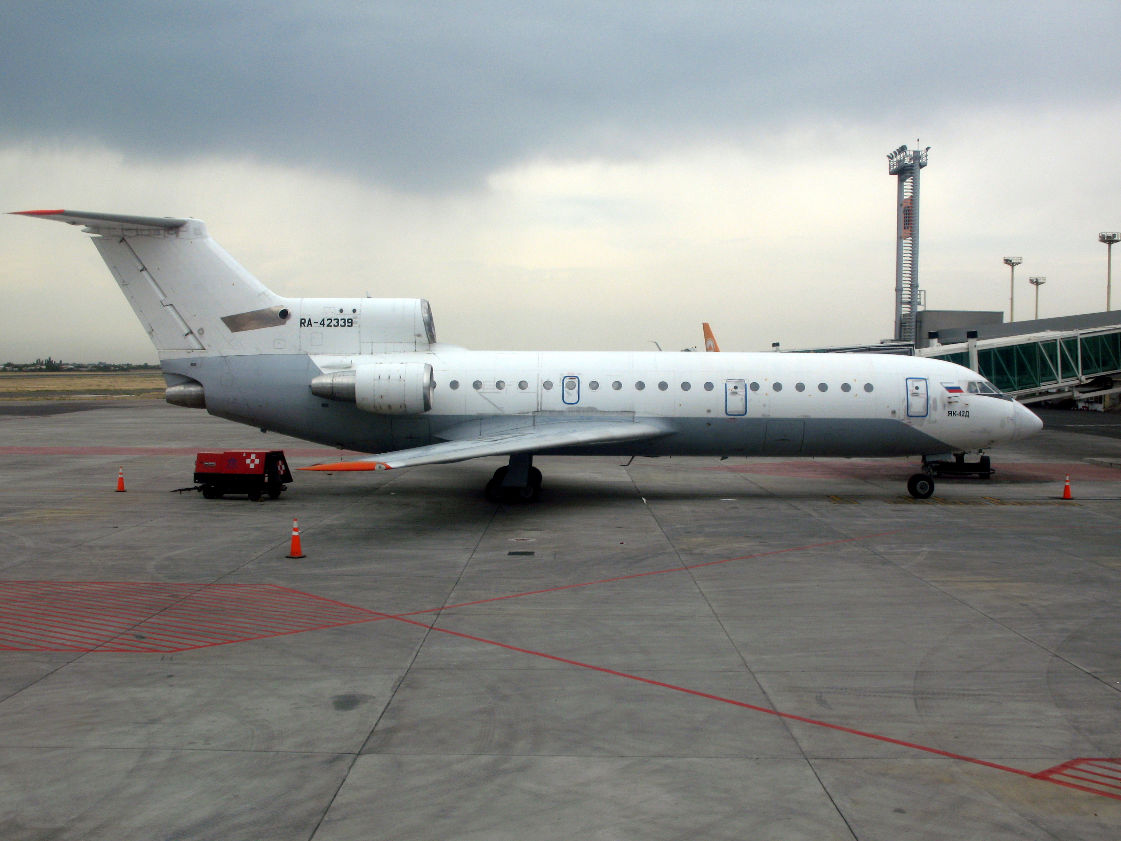 Alania Airlines Yak-42